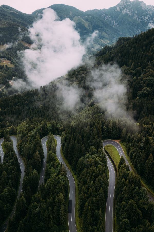 Motorcycle group on the road – People & adventure